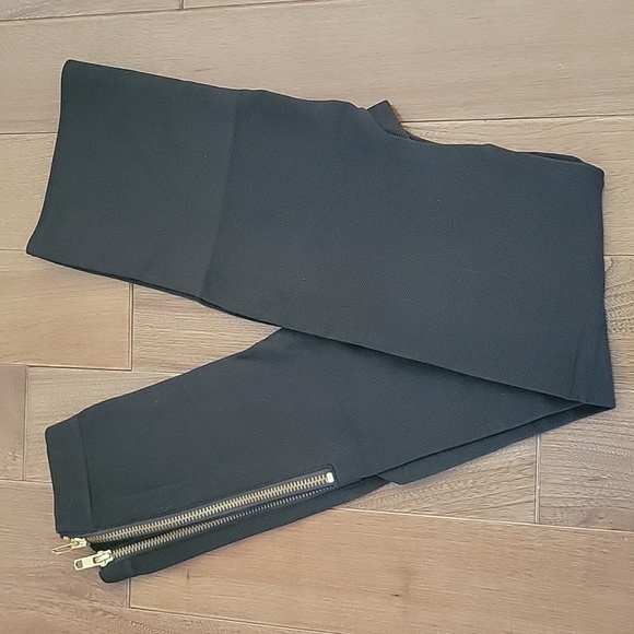 NWOT Spanx GreenSeamless Side Zip Leggings in Green Small - Picture 1 of 5